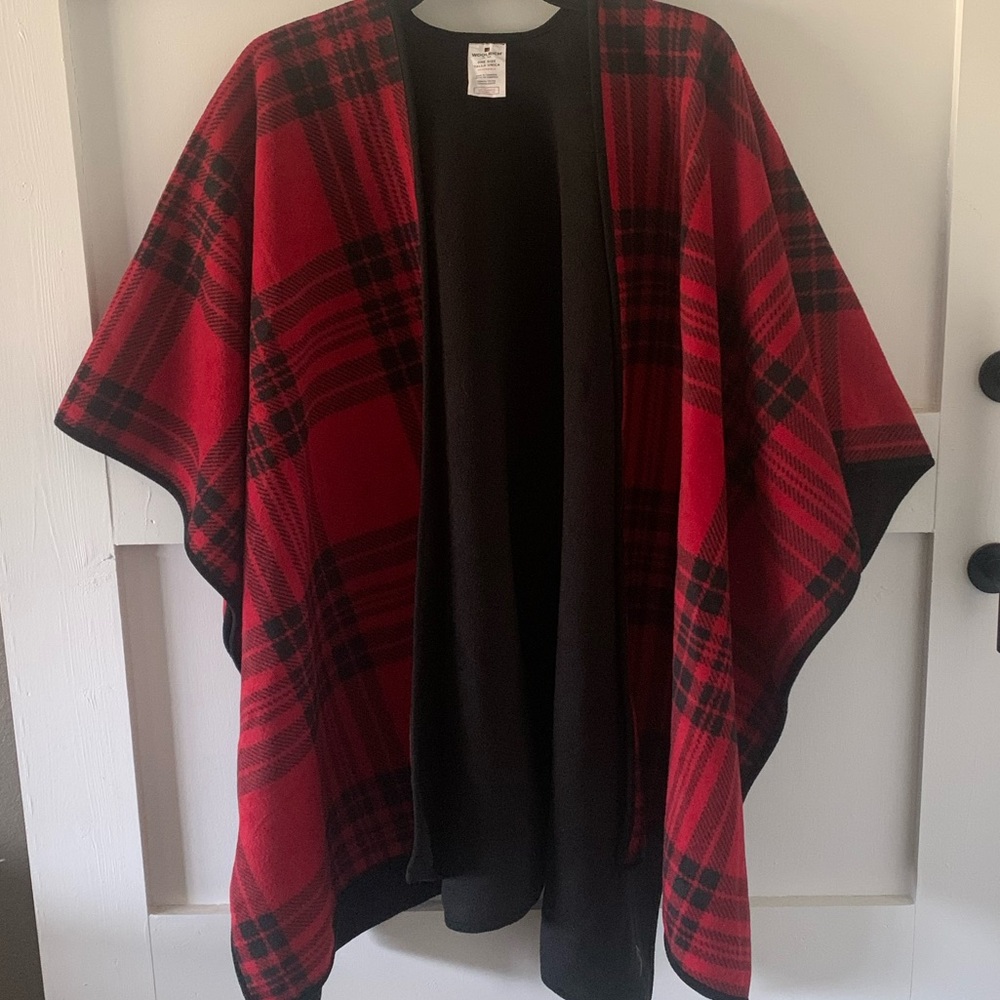 Woolrich red and black plaid blanket wrap